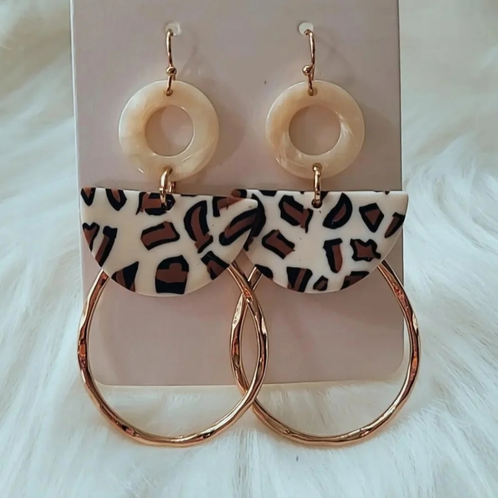 Acetate teardrop earrings